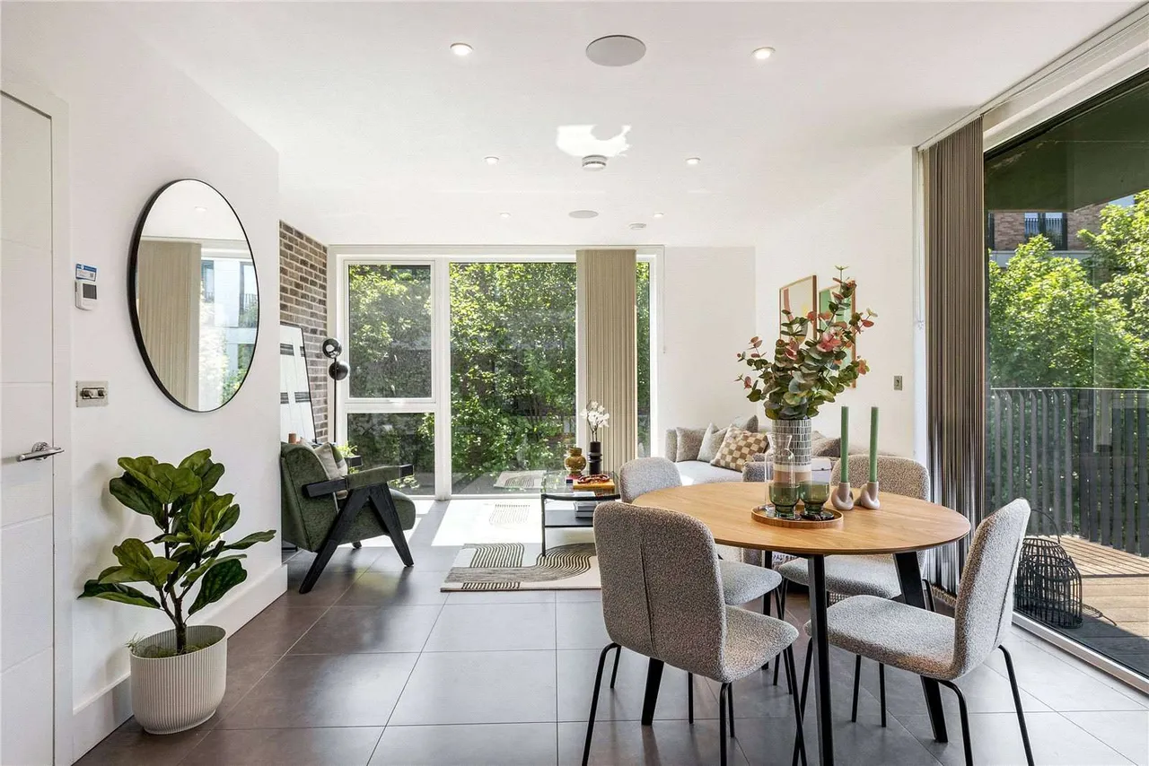 Monier Road, London, E3, photo 3