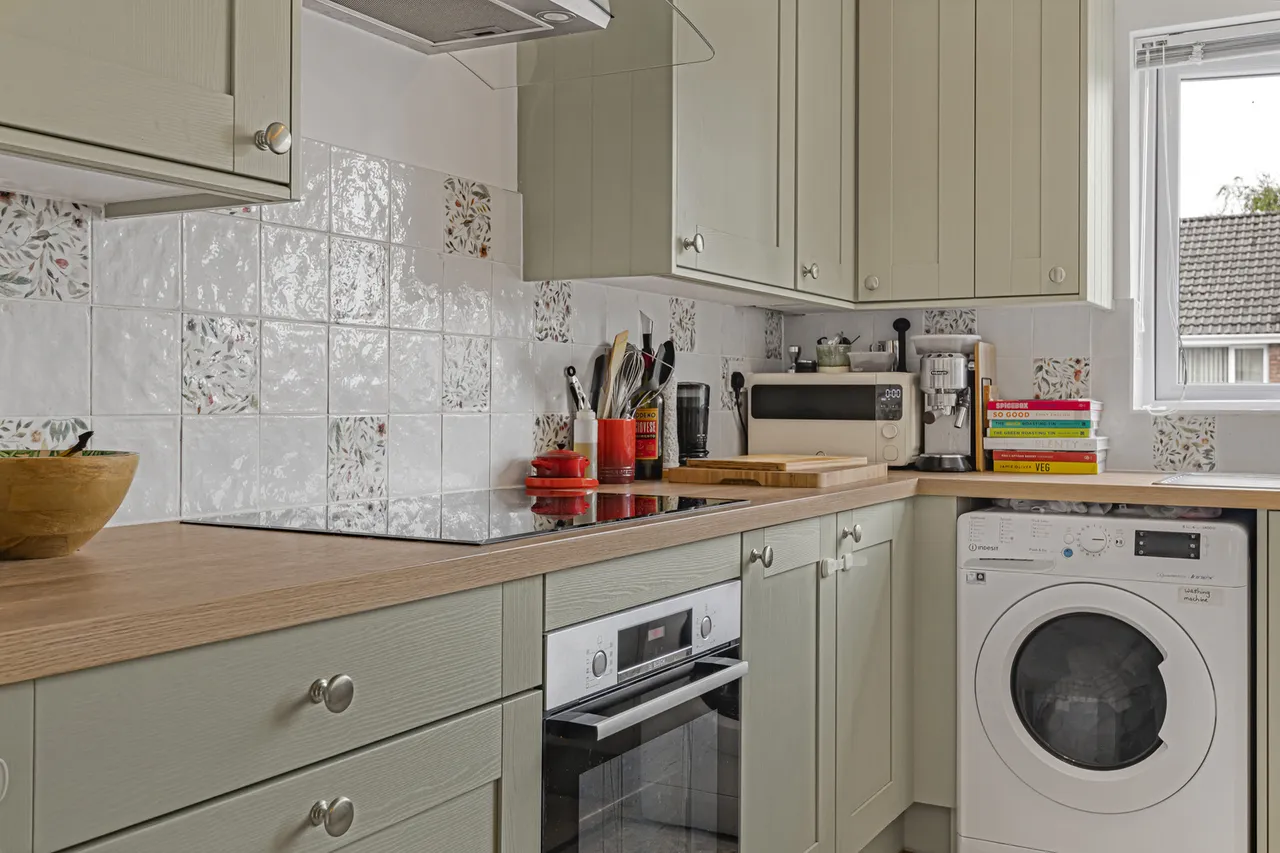Petersway Gardens, St George, Bristol, BS5 8TA, photo 6