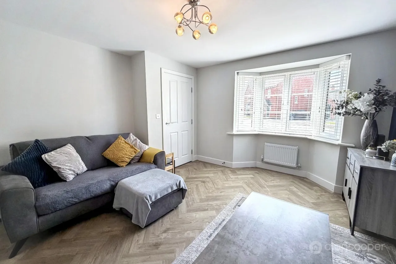 Sunburst Drive, Manor Fields, CV11, photo 4