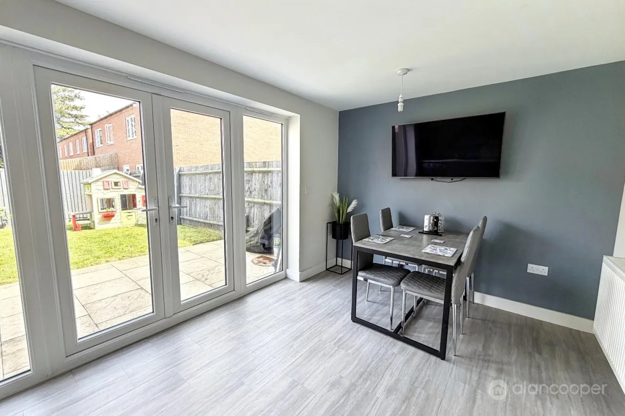 Sunburst Drive, Manor Fields, CV11, photo 8