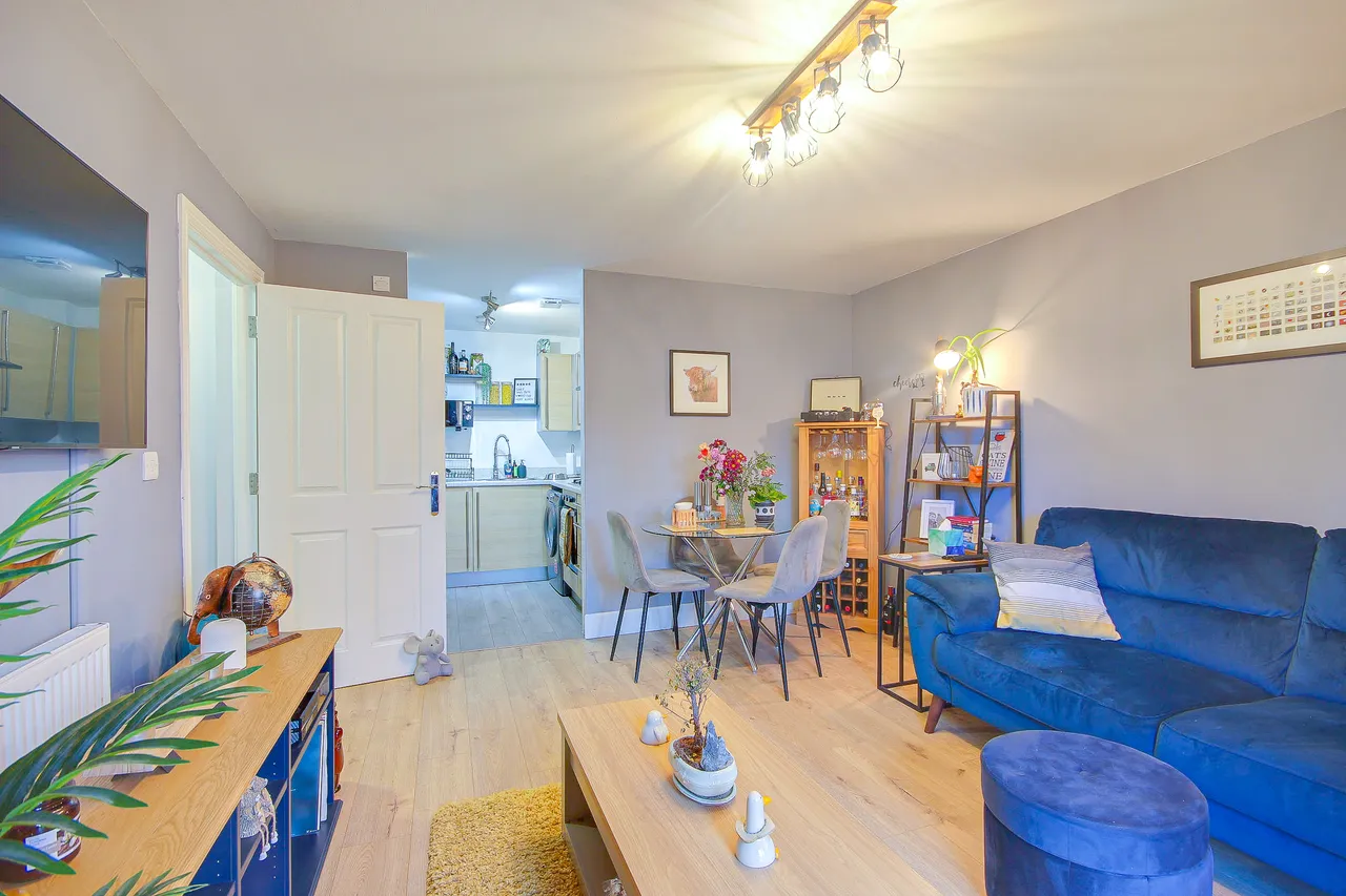 2 bed flat for sale — Longhorn Avenue, Gloucester, GL1