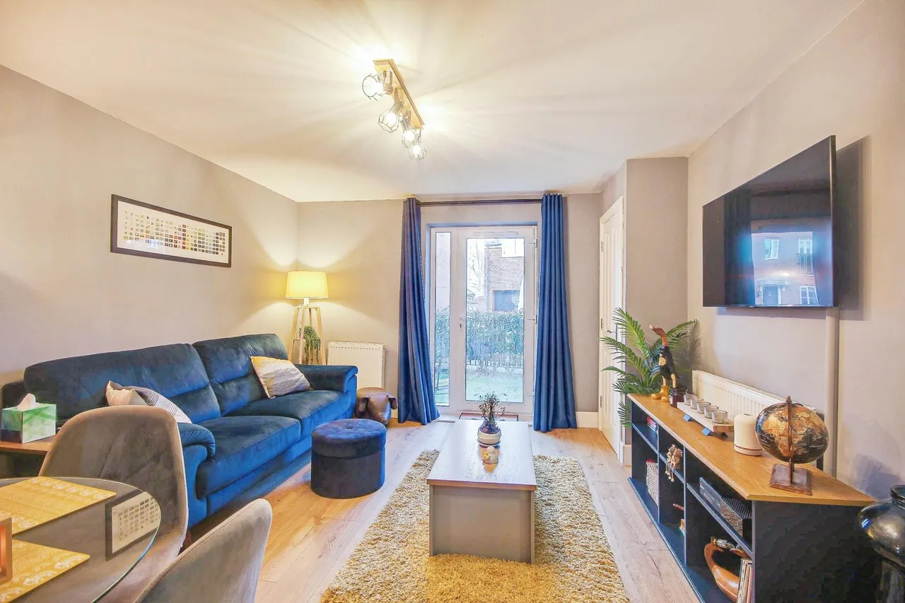 Longhorn Avenue, Gloucester, GL1, photo 6