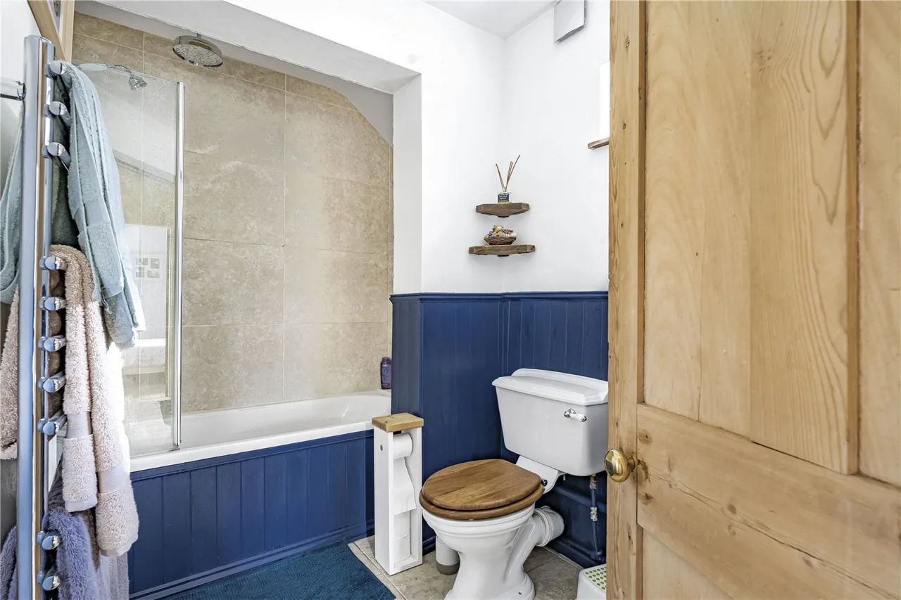 Prospect Place, Cirencester, GL7, photo 9