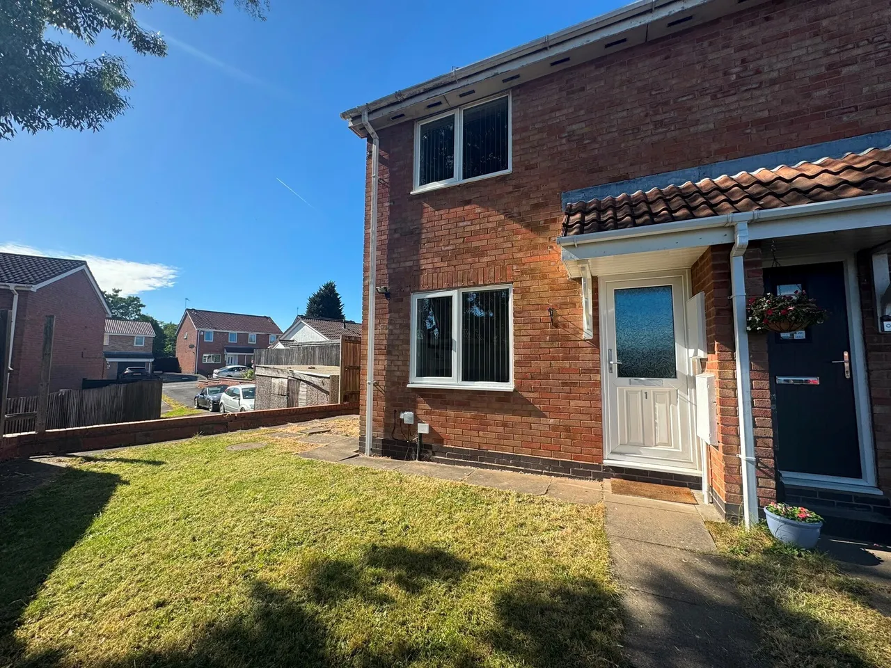 2 bed house to rent — Elderberry way, CV2