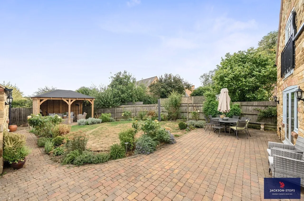 Hardwick Village, Hardwick, NN9, photo 3