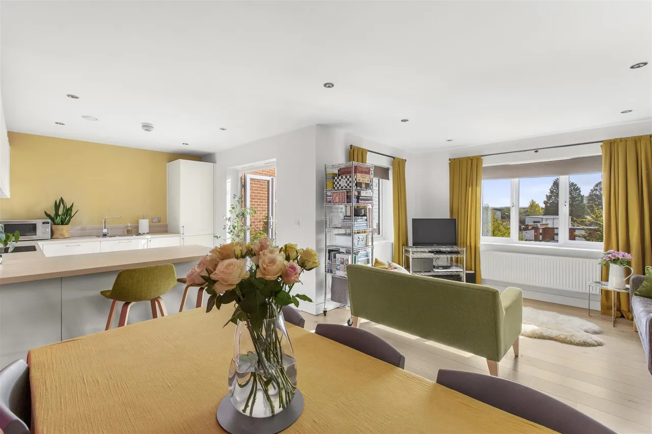 Chequers Avenue, High Wycombe, HP11, photo 7