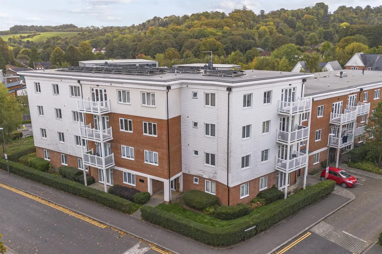 Chequers Avenue, High Wycombe, HP11, photo 16