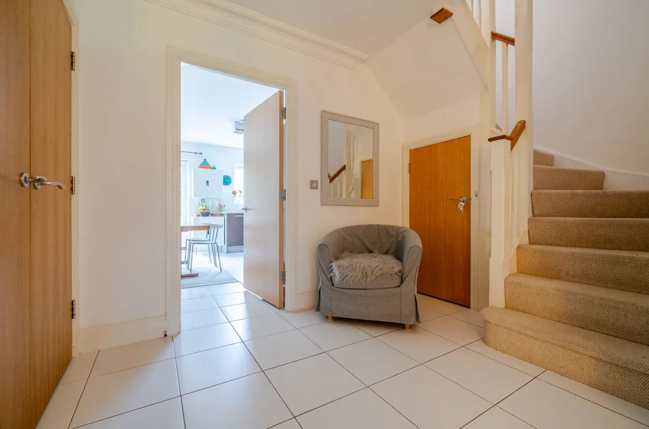 Wealden Drive, Westhampnett, PO18, photo 8