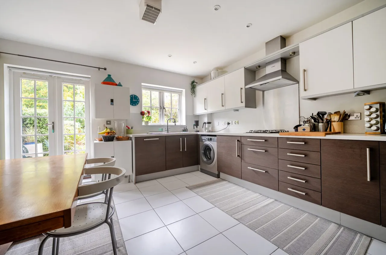 Wealden Drive, Westhampnett, PO18, photo 5