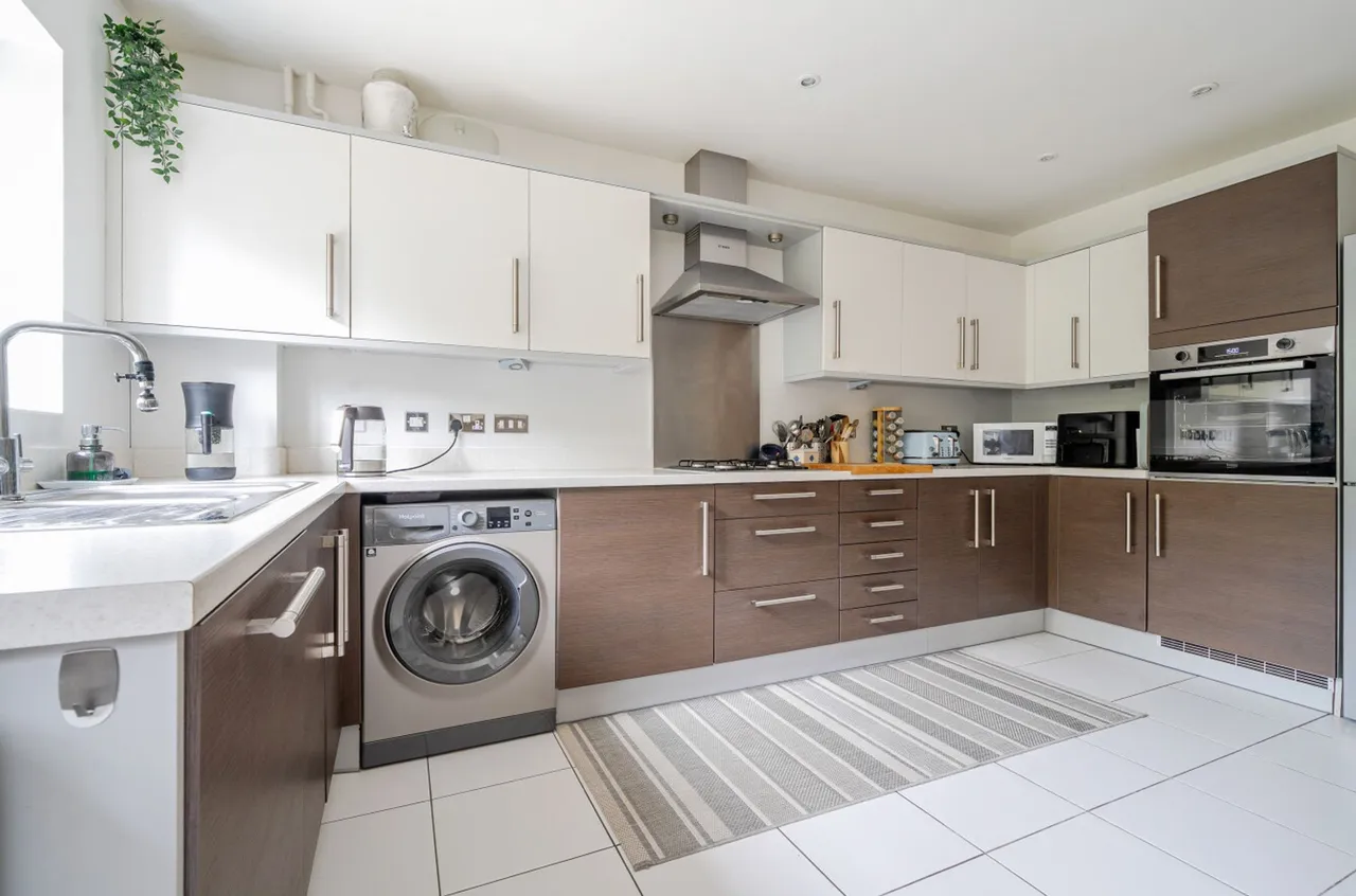 Wealden Drive, Westhampnett, PO18, photo 6