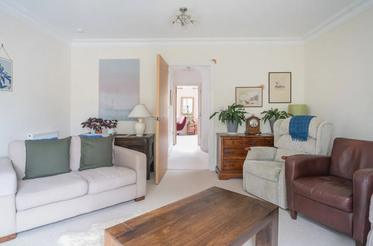 Wealden Drive, Westhampnett, PO18, photo 12