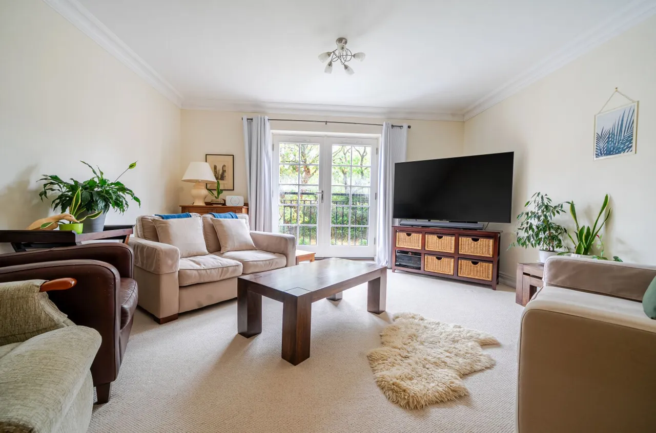 Wealden Drive, Westhampnett, PO18, photo 11