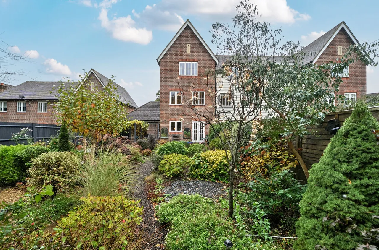 Wealden Drive, Westhampnett, PO18, photo 21