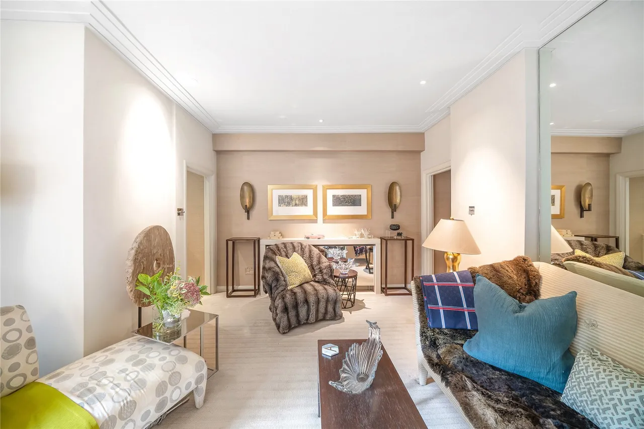 Finborough Road, London, SW10, photo 3