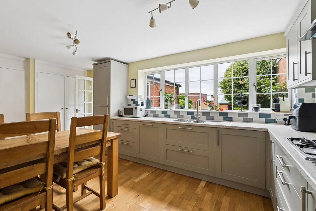 The Shaw, Cookham SL6 9LX, photo 5