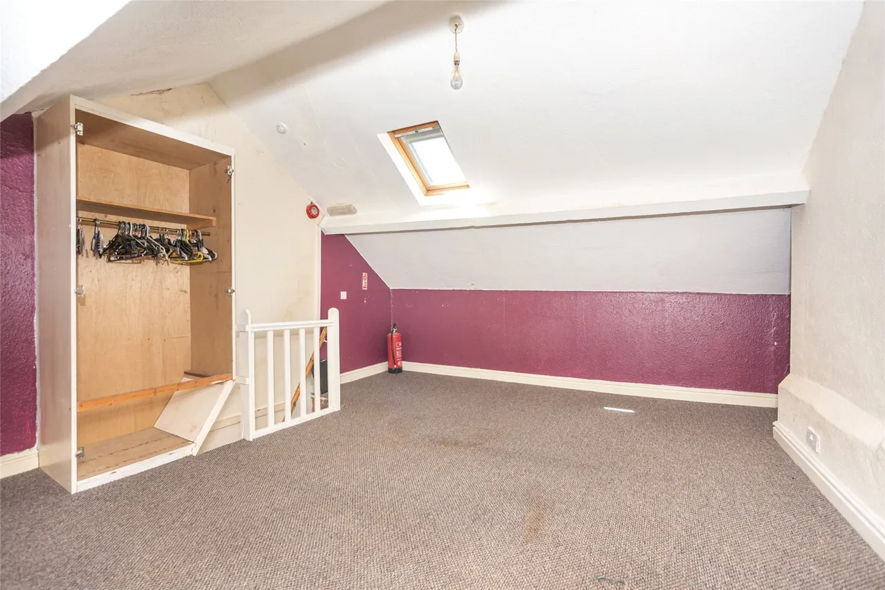 Lon Pobty, Bangor, LL57, photo 7