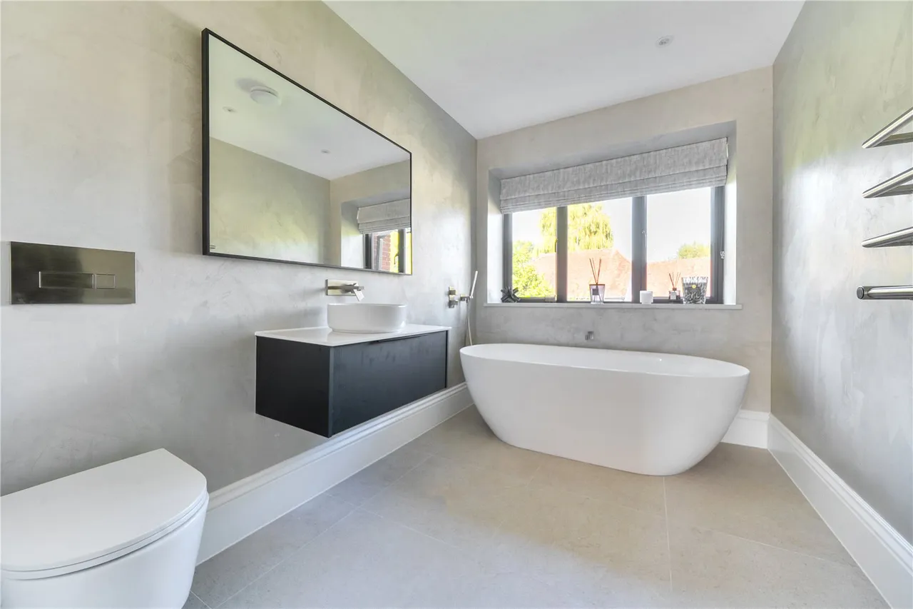 Mill Lane, HP8, photo 23