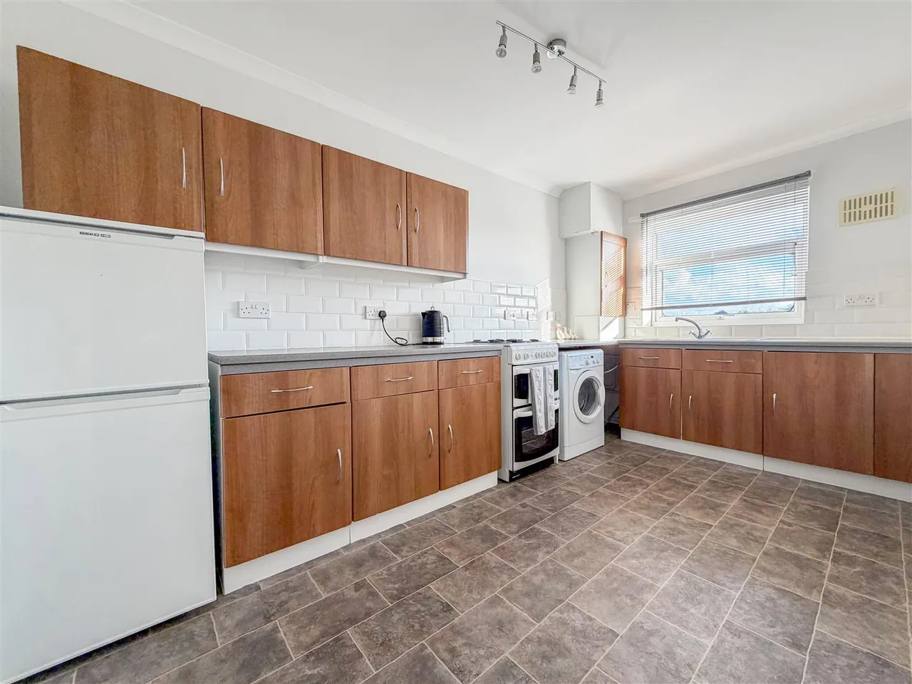 Collington Lane East, Bexhill-On-Sea, TN39, photo 2