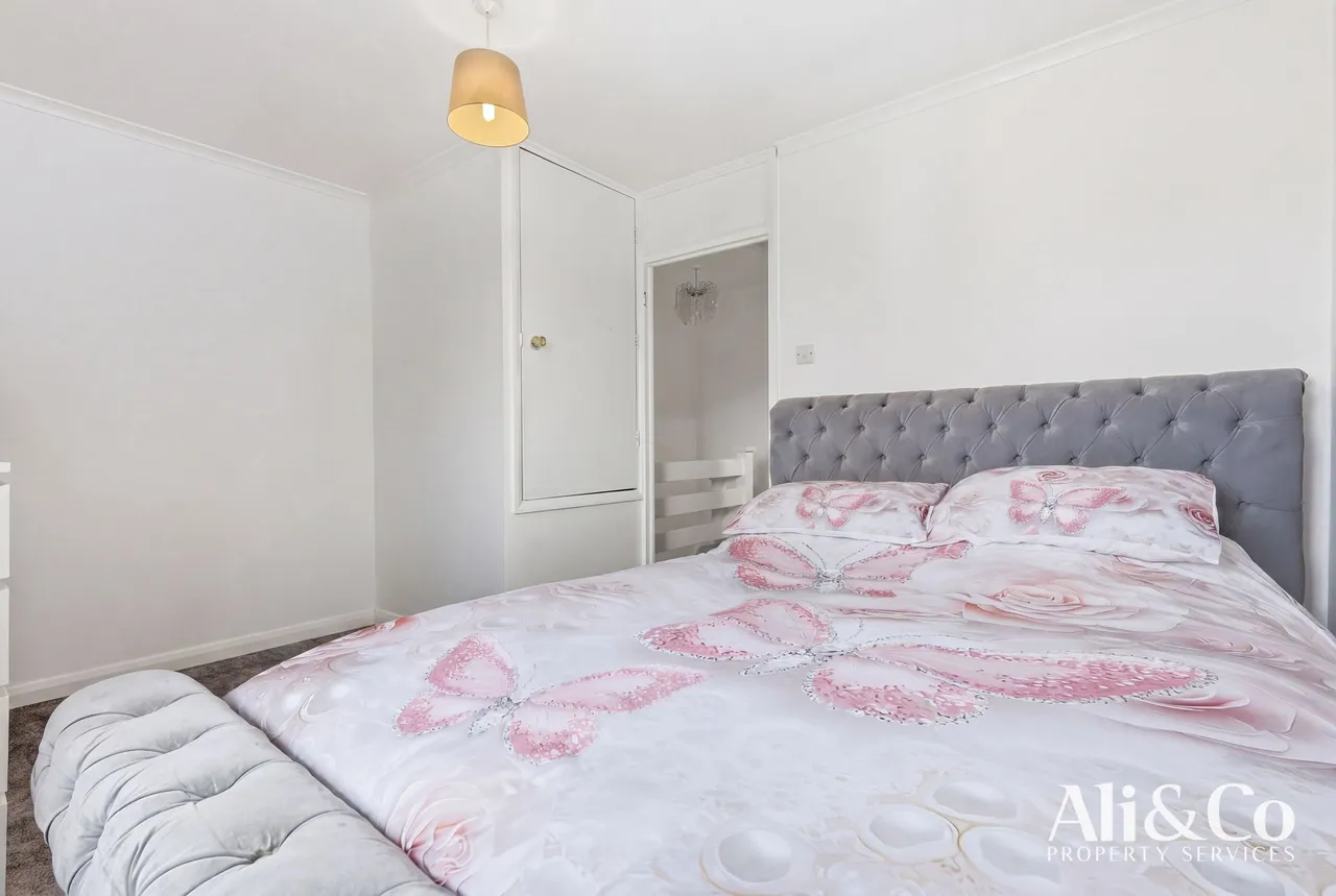 Shaw Crescent, Tilbury, Essex, RM18 8HY, photo 12