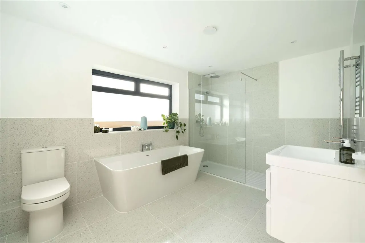 The Fairway, New Malden, KT3, photo 14