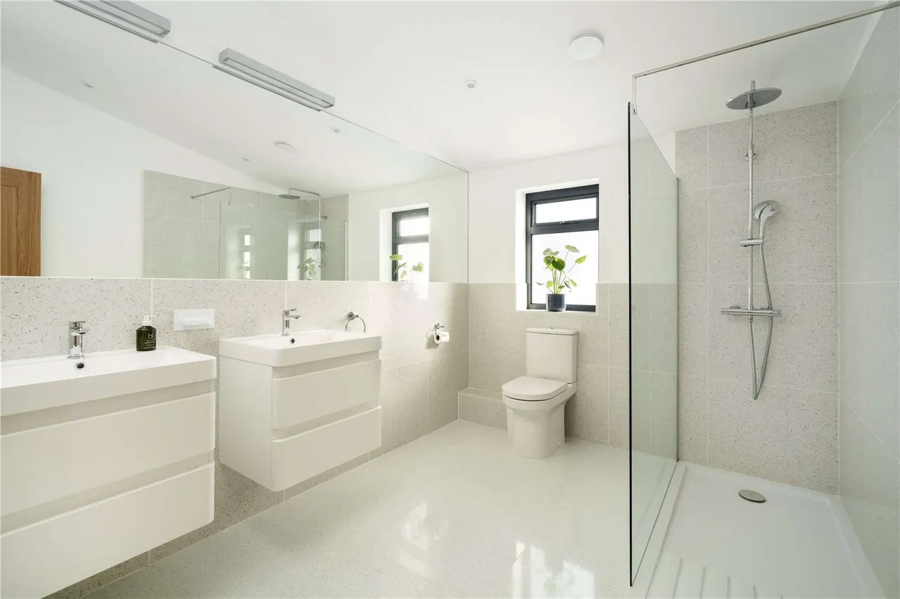 The Fairway, New Malden, KT3, photo 17