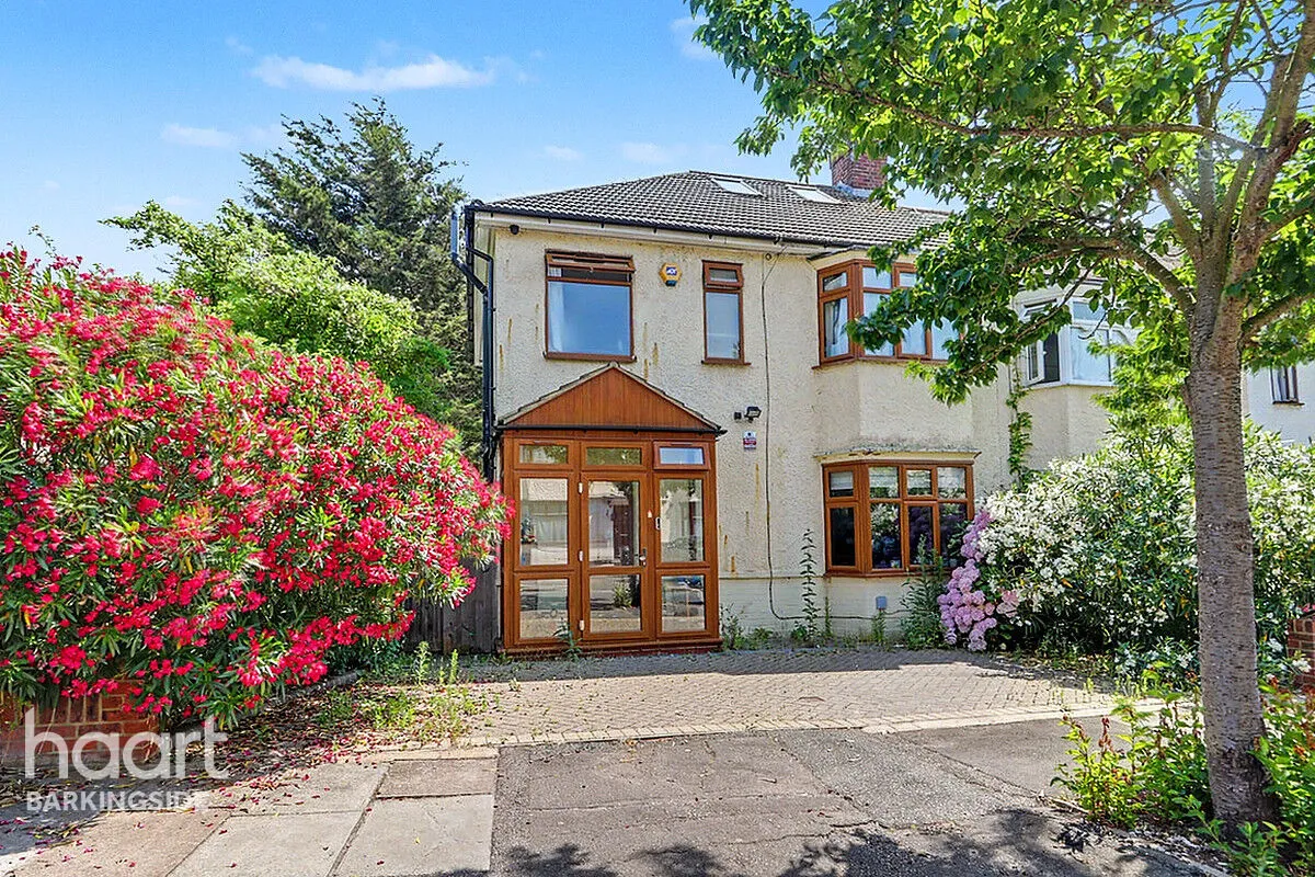 Warren Road, Barkingside, IG6, photo 20