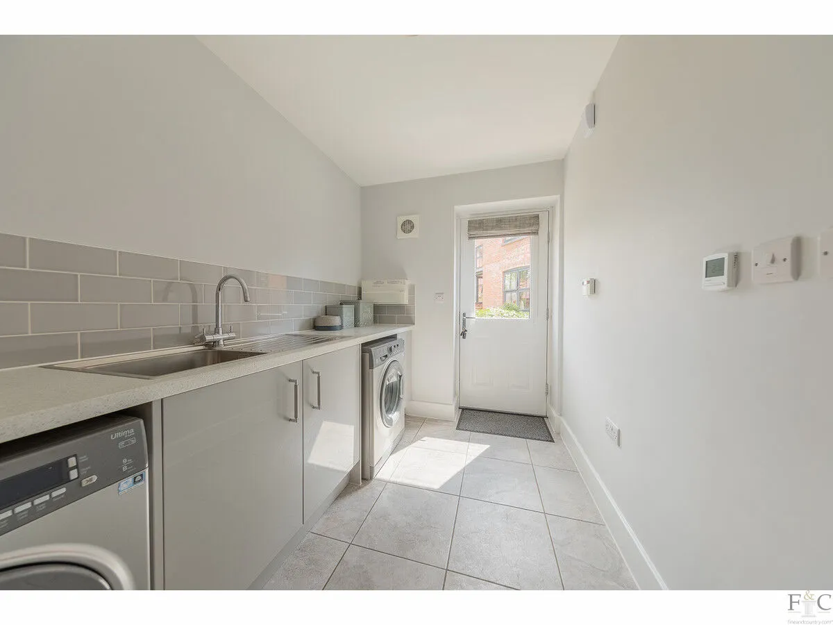 Paddock Way, Great Glen, LE8, photo 13