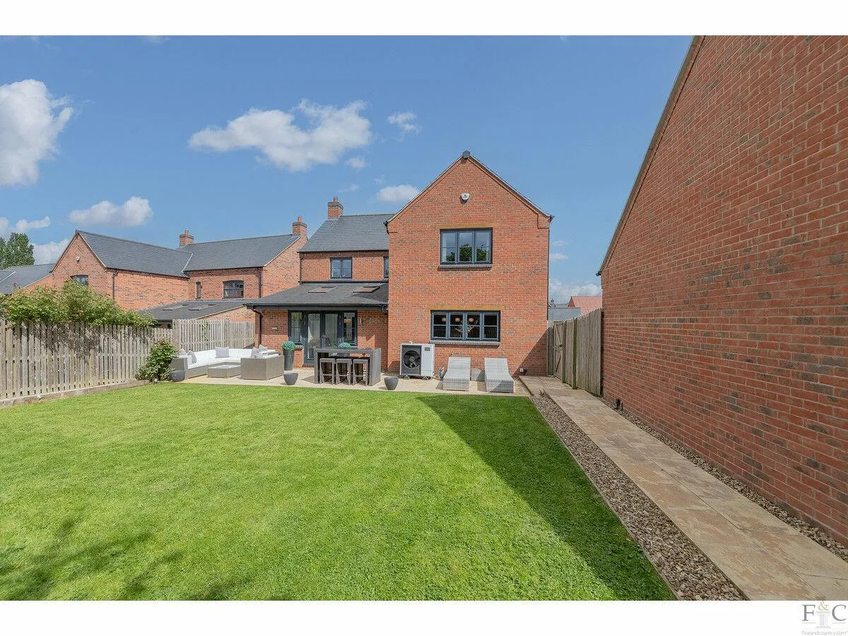 Paddock Way, Great Glen, LE8, photo 32