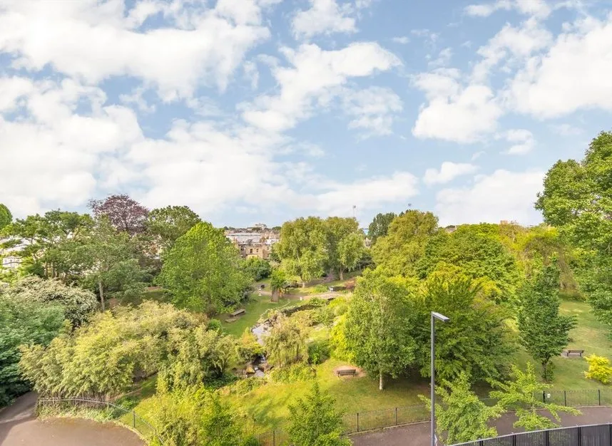 Wood Crescent, Shepherds Bush, W12, photo 8