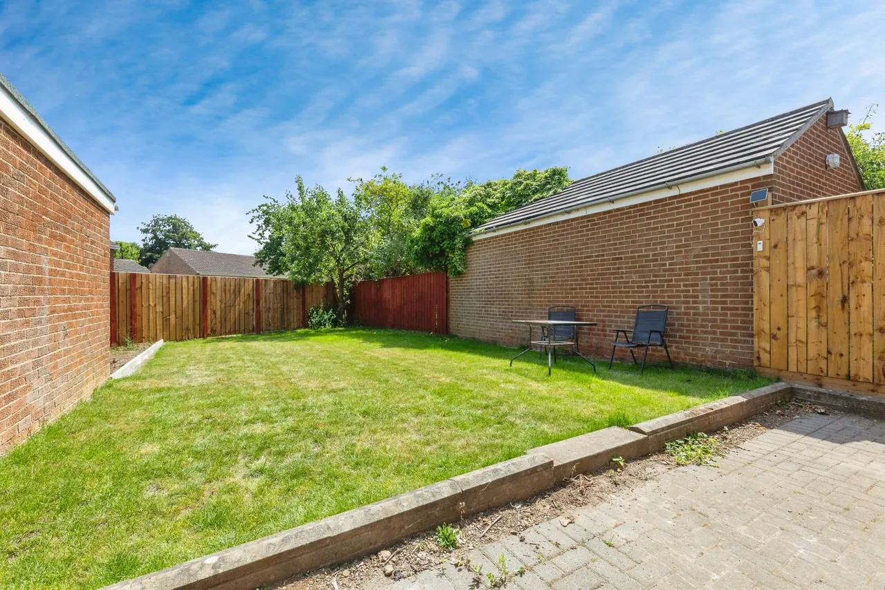 Canterbury Grove, Darlington, DL1, photo 6