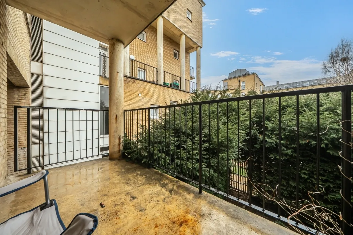Queen Of Denmark Court, Rotherhithe, ..., photo 9