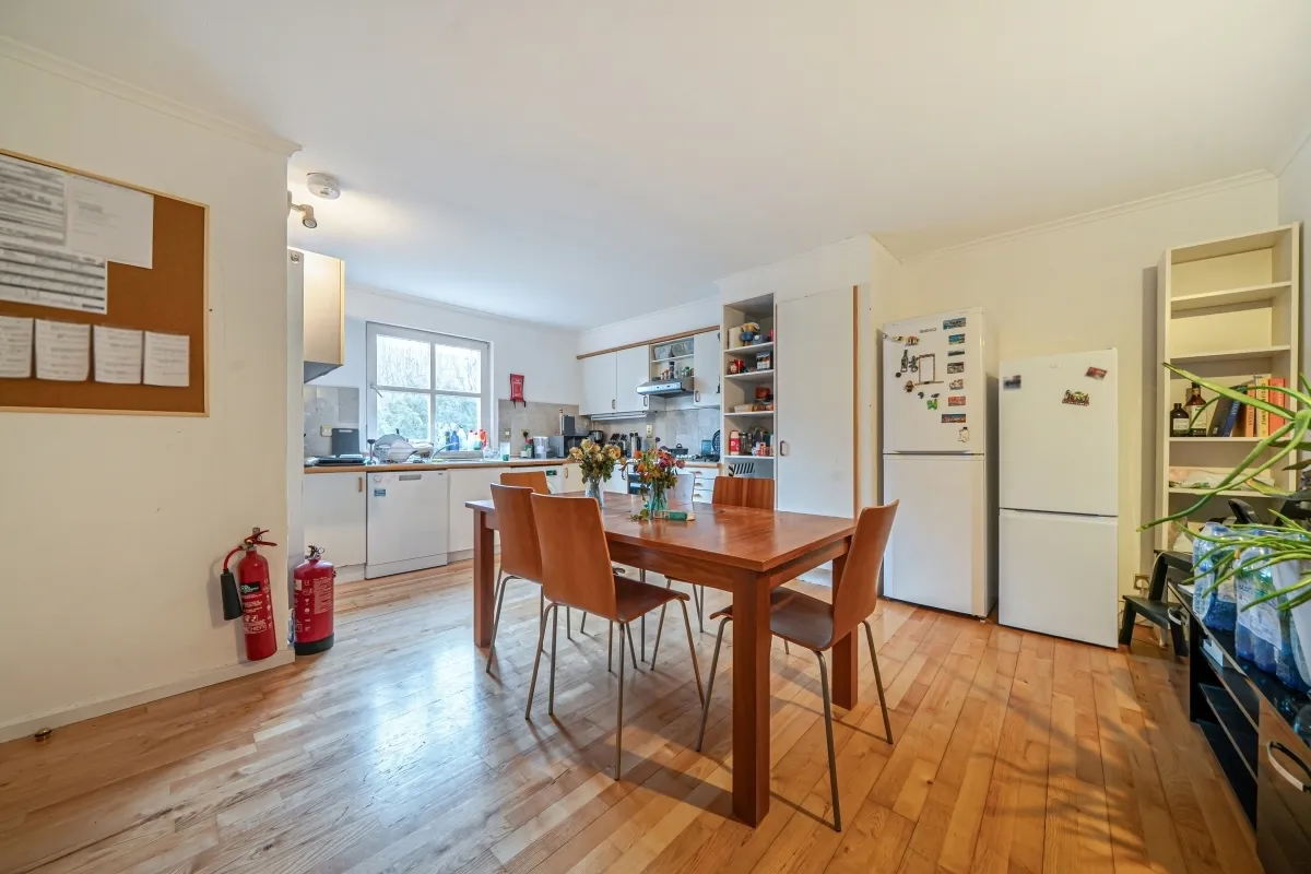 Queen Of Denmark Court, Rotherhithe, ..., photo 4