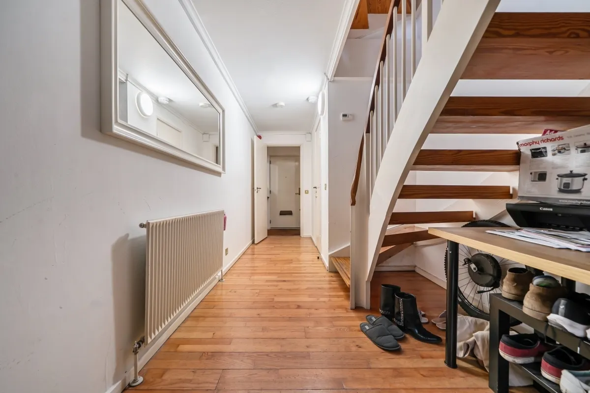 Queen Of Denmark Court, Rotherhithe, ..., photo 5