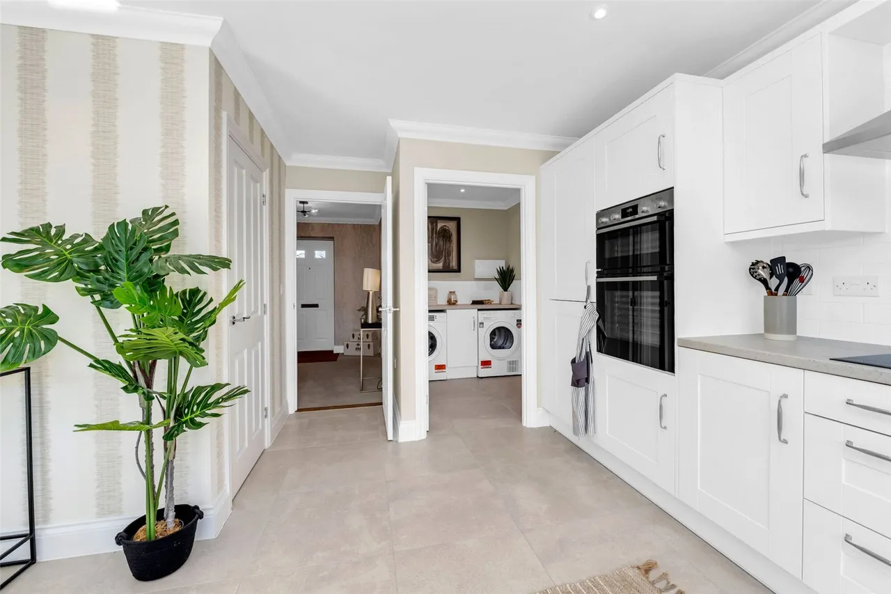 Sicklesmere Road, Bury St Edmunds, IP33, photo 13