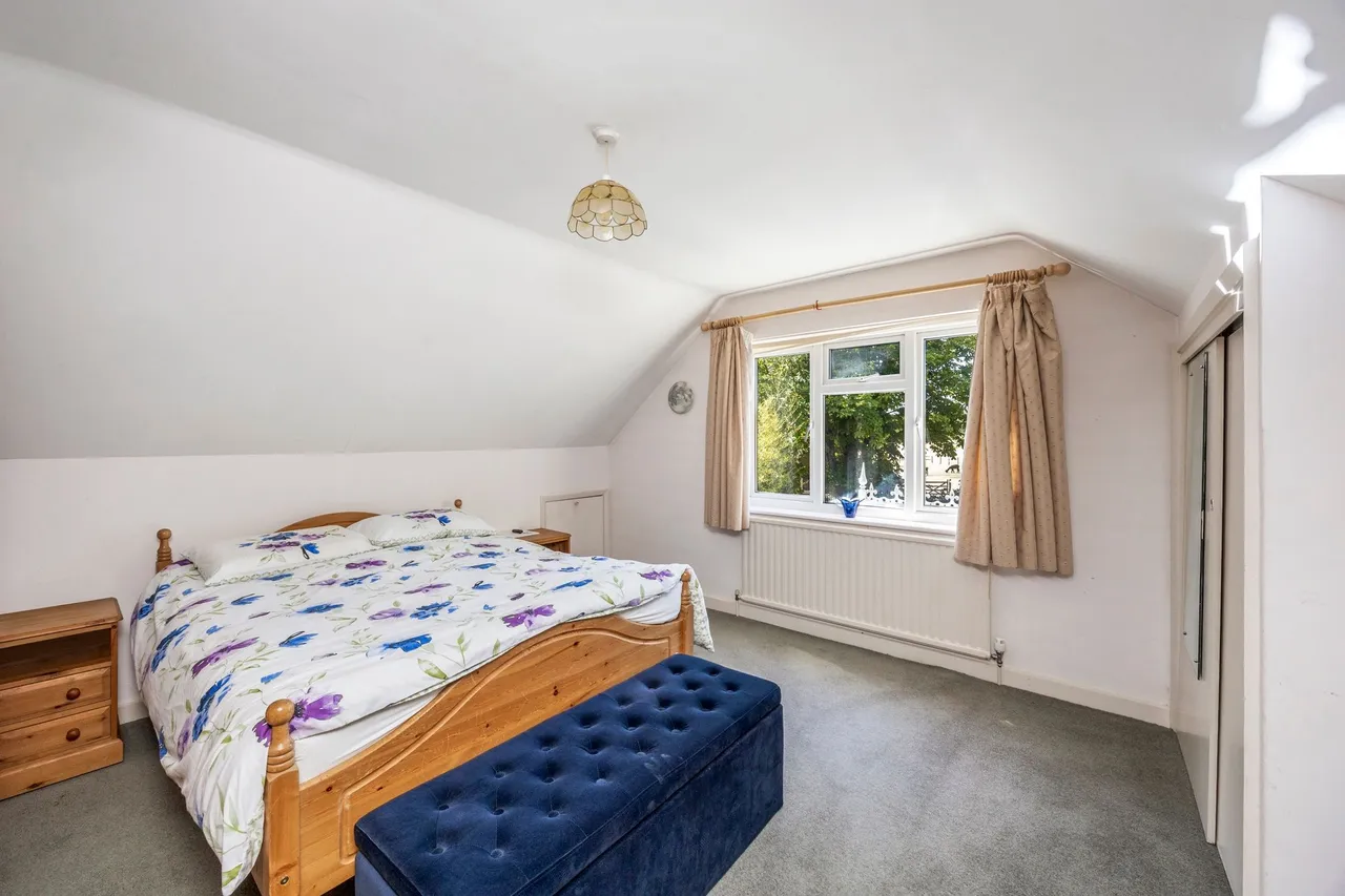 Bognor Road, Broadbridge Heath, RH12, photo 17