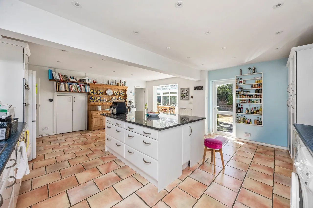 Bognor Road, Broadbridge Heath, RH12, photo 6