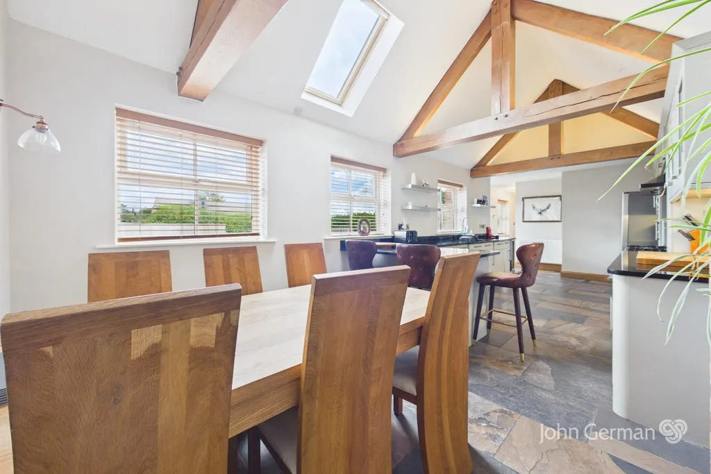 Saltersford Lane, Alton, photo 6