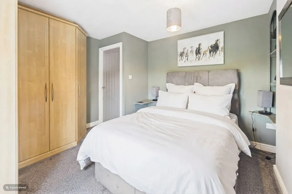 Saltersford Lane, Alton, photo 16