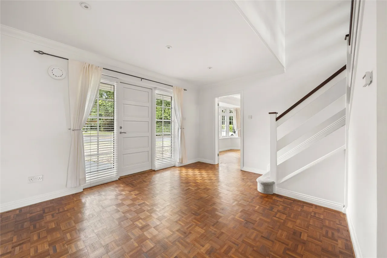 Fairacres, Cobham, Surrey, KT11, photo 2