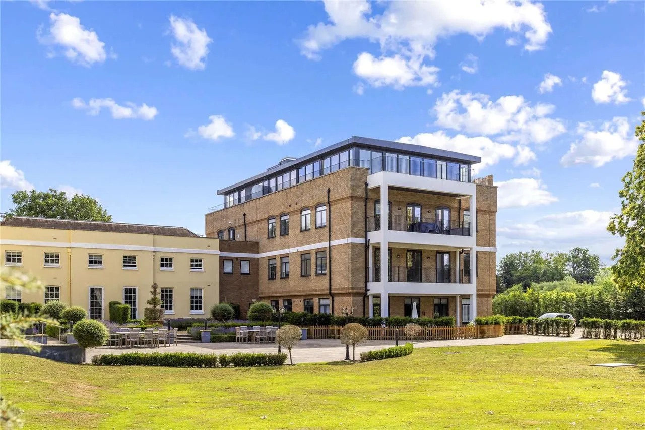 1 bed new development for sale — Westhorpe House, Marlow, Buckinghamshire, SL7 3FJ