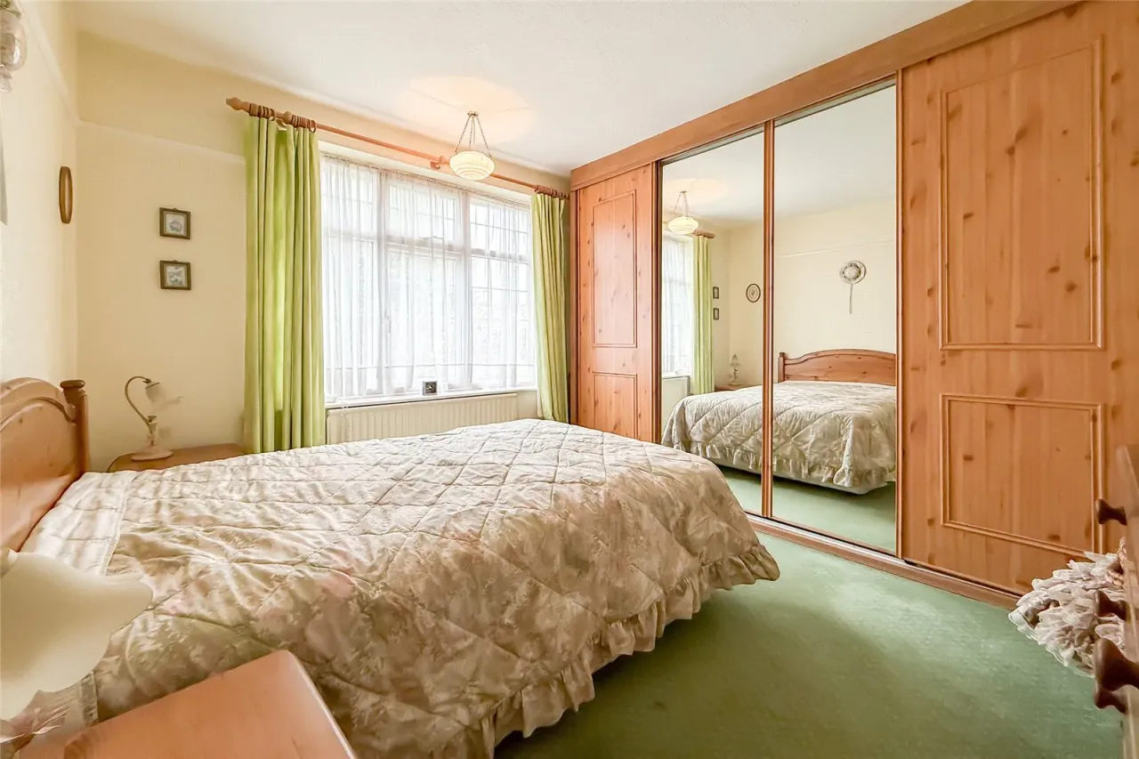 Hollybush Avenue, St. Albans, Hertfordshire, AL2 3AE, photo 6