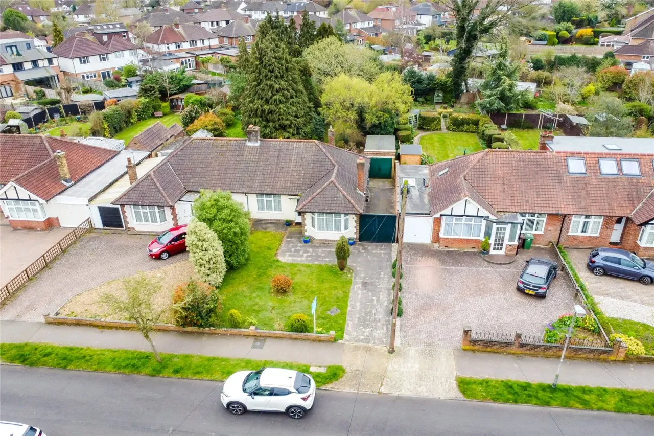 Hollybush Avenue, St. Albans, Hertfordshire, AL2 3AE, photo 12