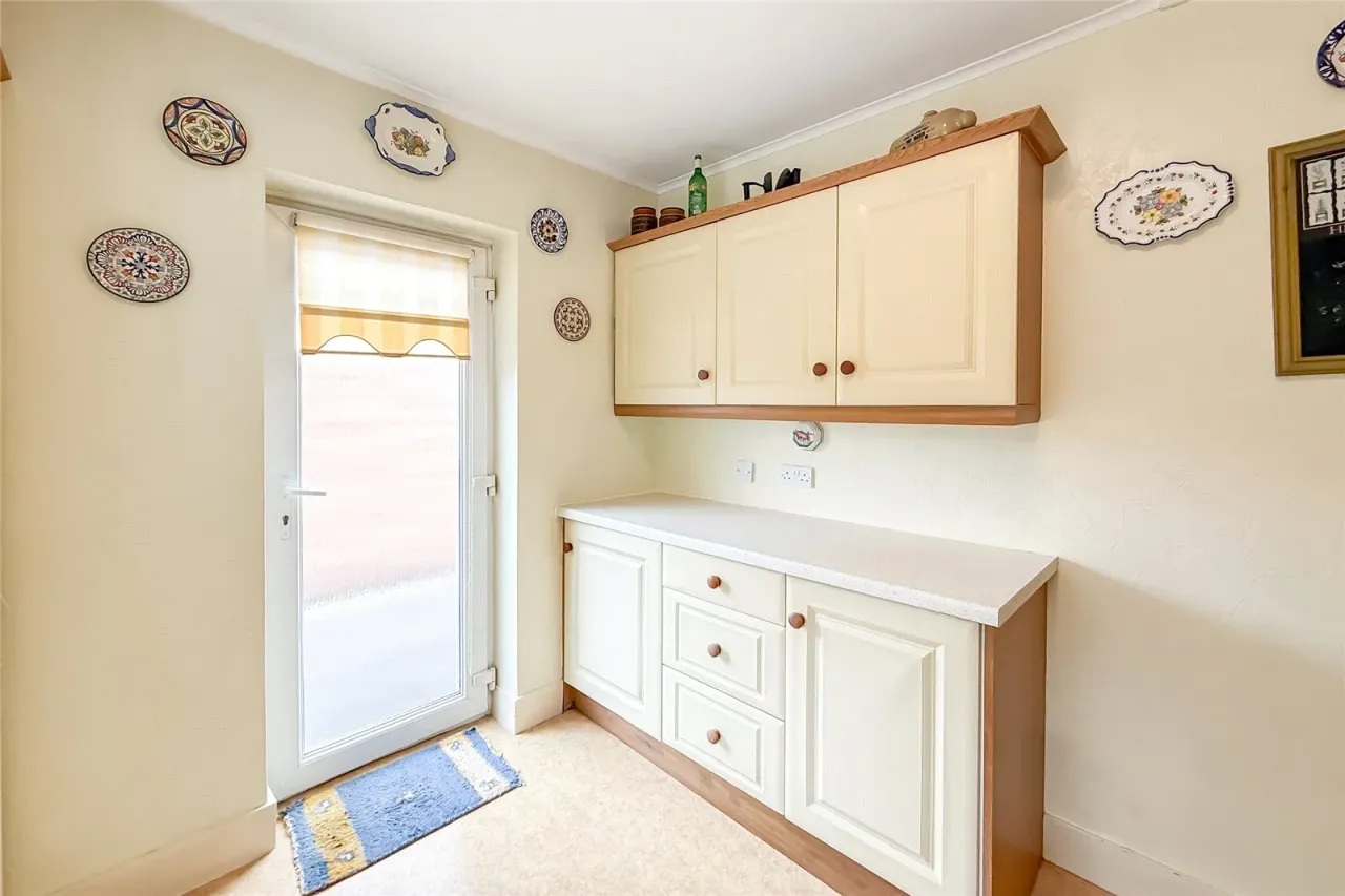 Hollybush Avenue, St. Albans, Hertfordshire, AL2 3AE, photo 3