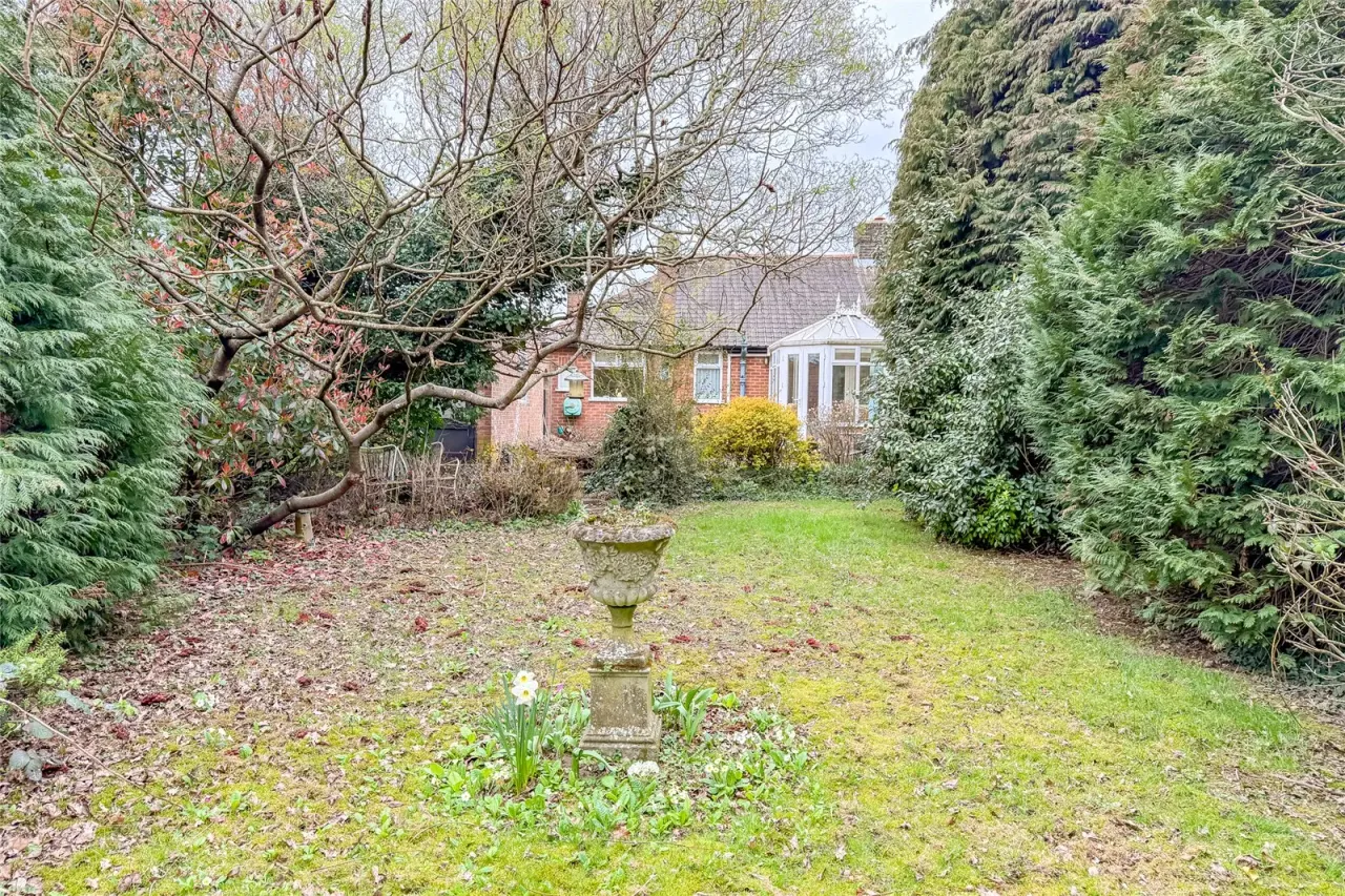 Hollybush Avenue, St. Albans, Hertfordshire, AL2 3AE, photo 10