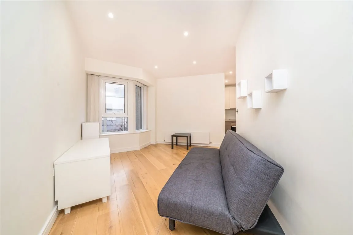 Tryon Apartments, Hounslow, photo 2