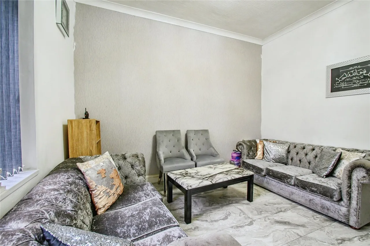 James Street, Bury, BL9, photo 6
