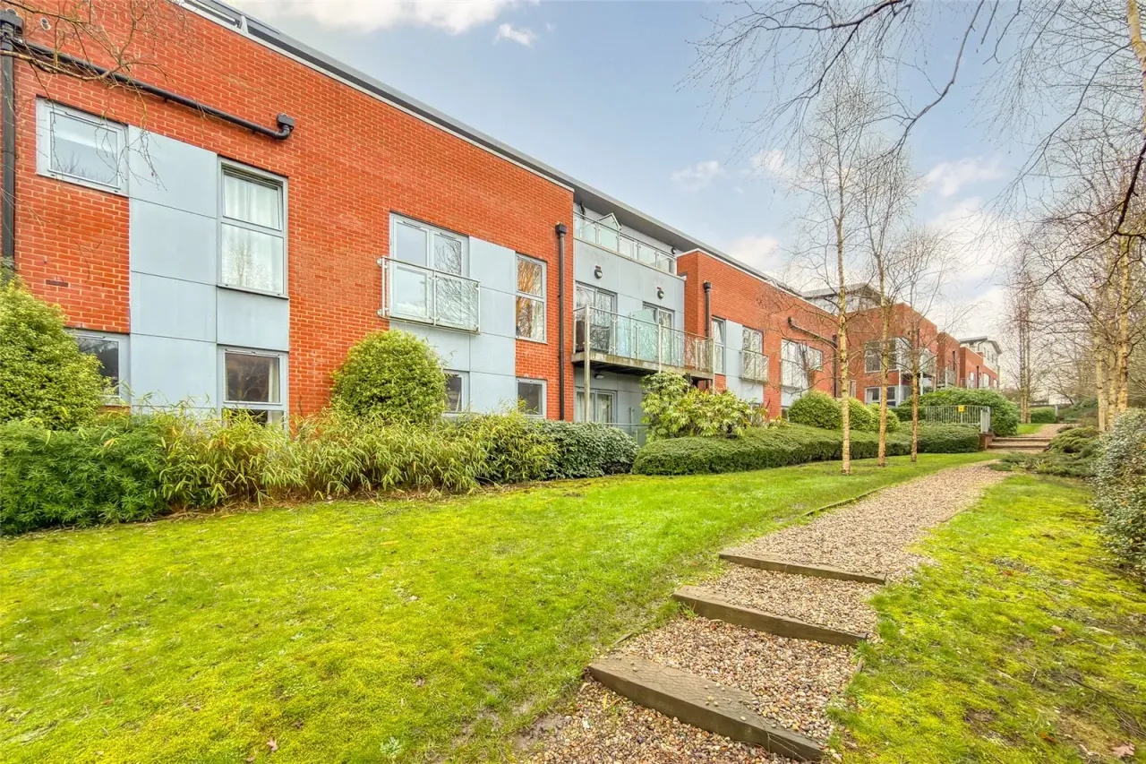 2 bed flat for sale — Charrington Place, St. Albans, Hertfordshire, AL1 3NT