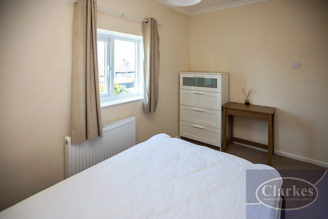 Mossley Avenue, Wallisdown, photo 7