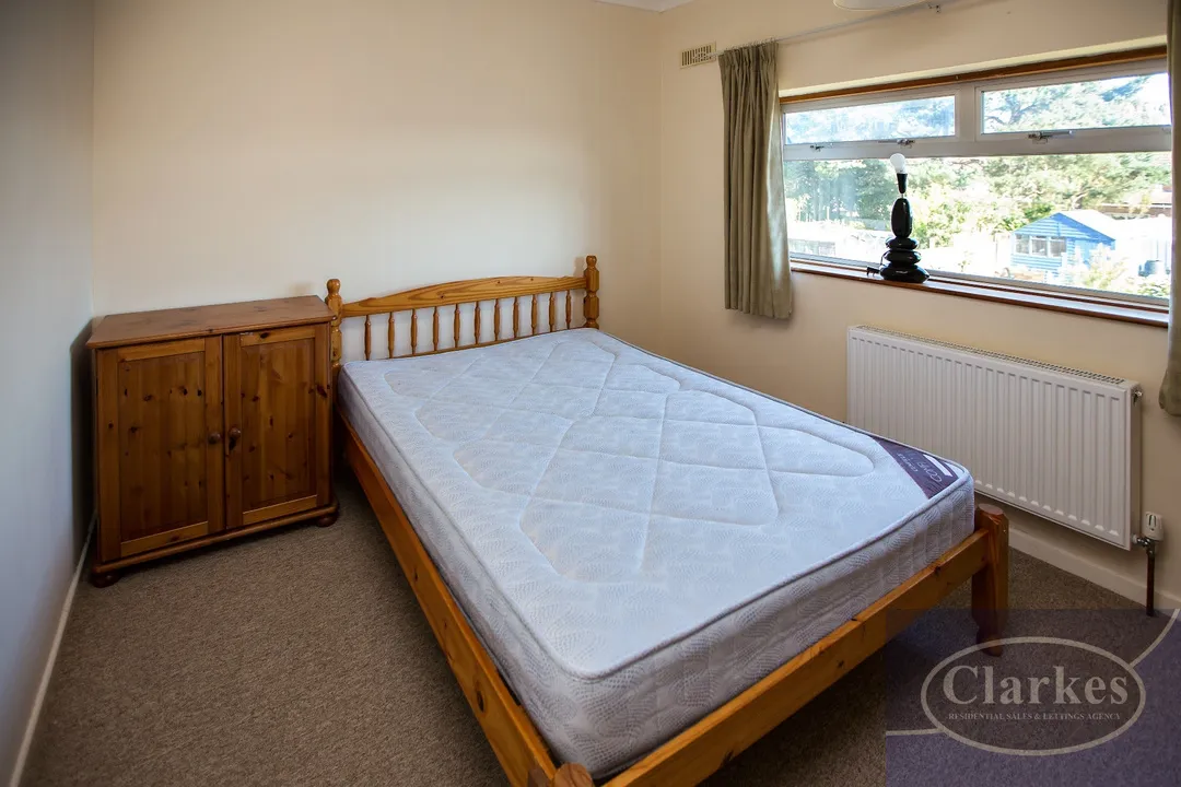 Mossley Avenue, Wallisdown, photo 5