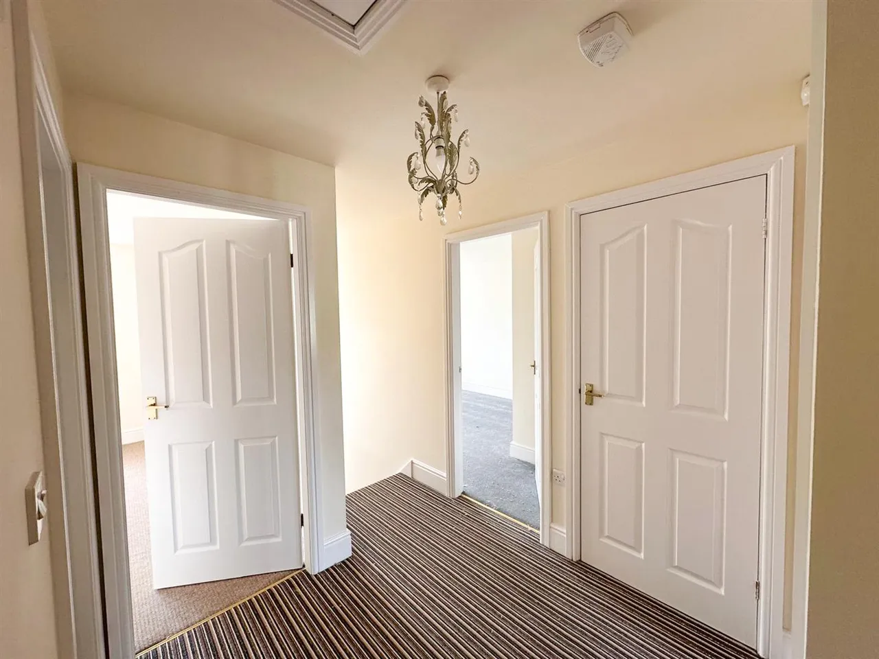 Highfield Lane, Silsden, BD20 9NA, photo 9